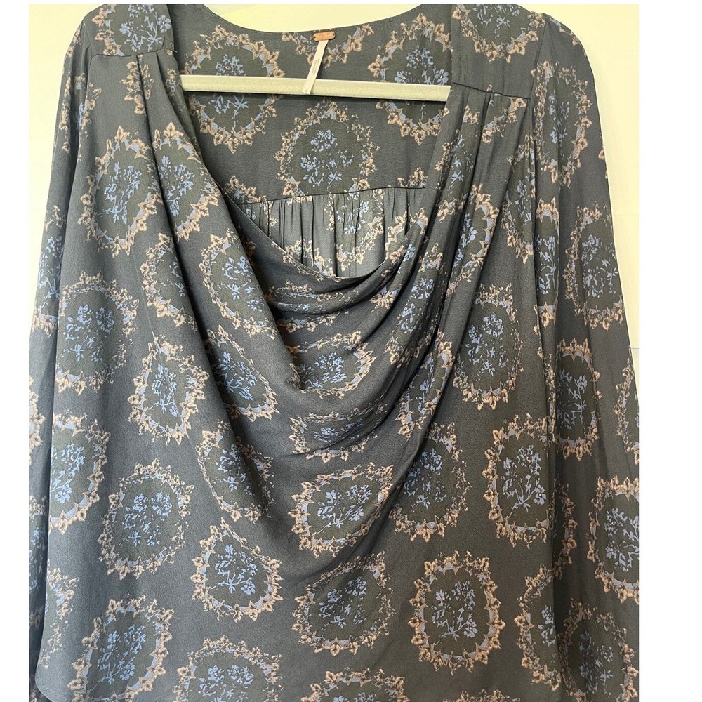 Free People Medallion Print Cowl Neck Blouse Black Blue‎ Small S Long Sleeve Top